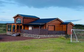 Large Luxury Cabin On The Golden Circle Next To Kerith The Crater.